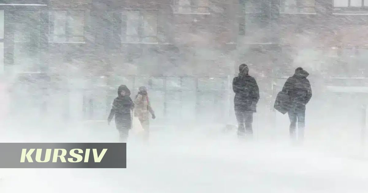 Штормовое предупреждение объявили по всему Казахстану