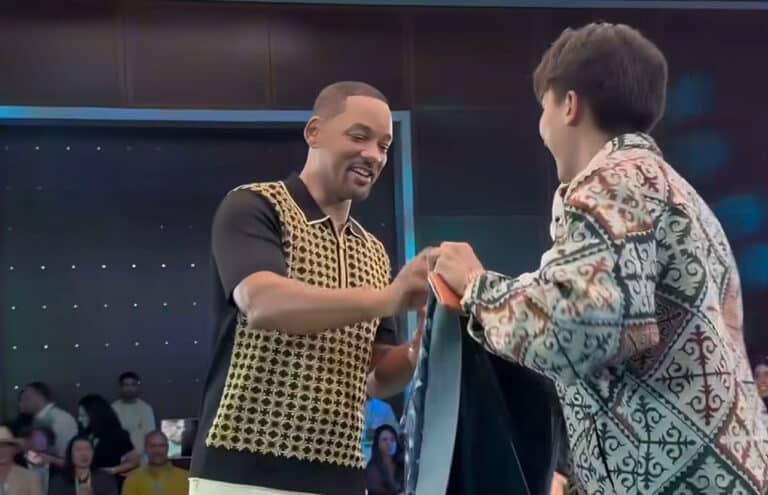 Қазақстандық блогер Уилл Смитке шапан жапты (видео)