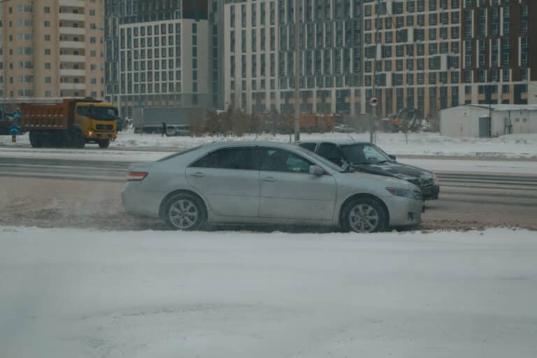 Мемлекеттік нөмірі көрінбейтін көлік жүргізушілеріне қанша айыппұл салынады