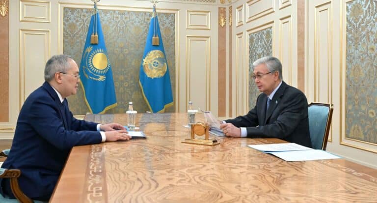 Криптовалюта және көлеңкелі бизнес: Тоқаев АФМ басшысын қабылдады