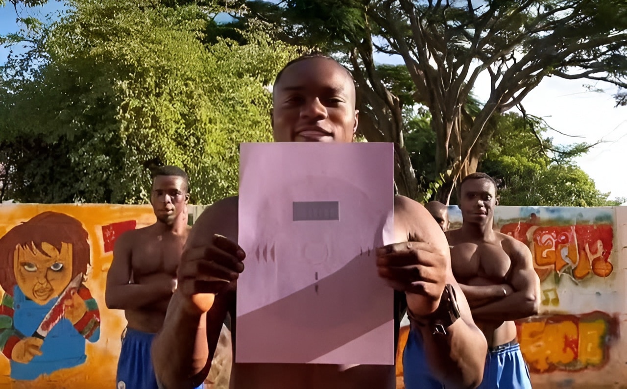 Африканские парни напомнили жителям Акмолинской области о пожарной безопасности