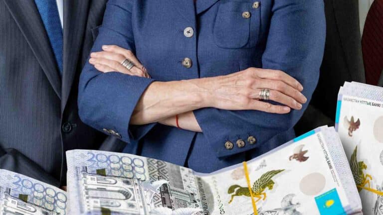 Ірі шенеуніктер мен дипломаттардың жұбайлары 2024 жылы қанша табыс тапқан