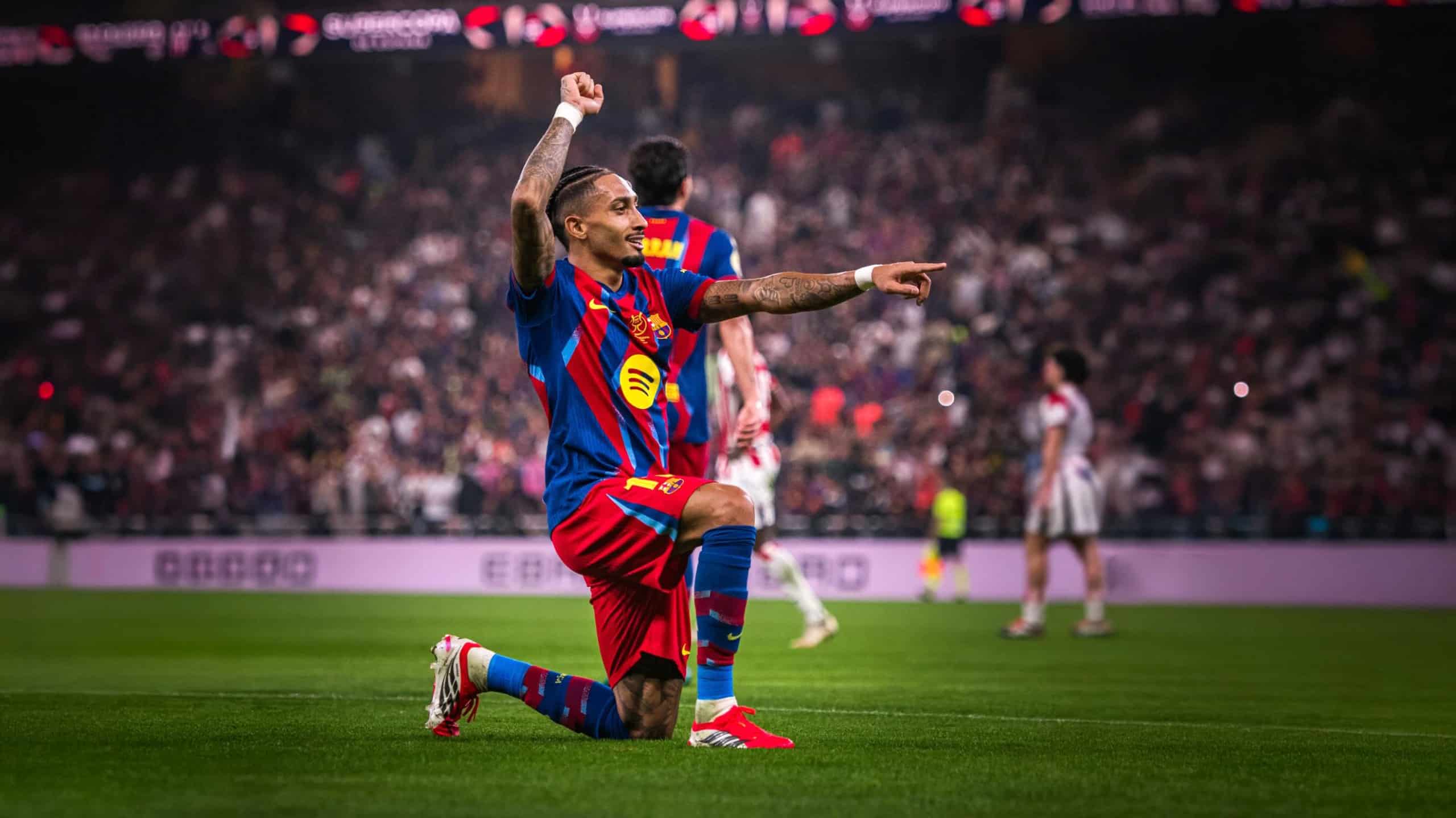 Минувшей ночью «Барселона» с нескромным счетом разгромила «Атлетик» из Бильбао в полуфинале Суперкубка Испании (5:0). Дубль и голевую передачу в свой актив записал Рафинья.