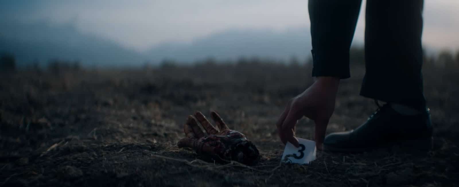 Самый тупой полицейский в мире ловит маньяка в триллере «Ойын»